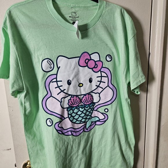 Hello Kitty Green  T-Shirt - Picture 1 of 15